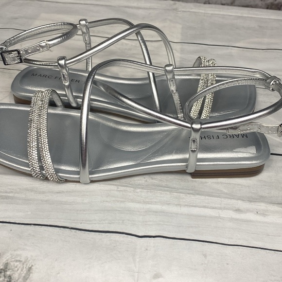 Marc Fisher Silver Rhinestone Strappy Sandals Sz 8M NWOT - Picture 9 of 10
